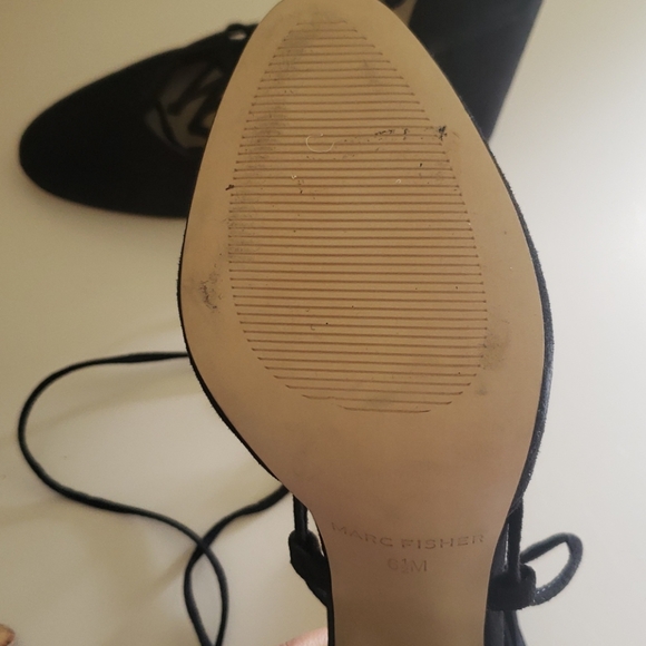 Black Marc Fisher pumps - Picture 4 of 4